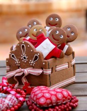 a gingerbread cookie basket with gingerbread men cookies is not only a cute decoration but also a delicious dessert to enjoy