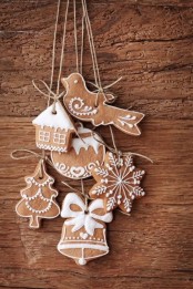 cute rustic chrismtas ornaments to hang on a tree
