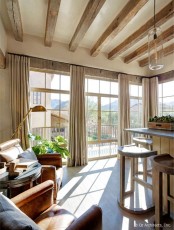 Desert Farmhouse With Warm Traditional And Rustic Interiors