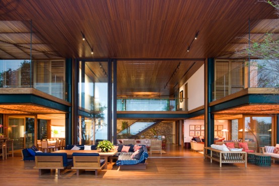 Detached From The Ground House In The Canopy Of Trees