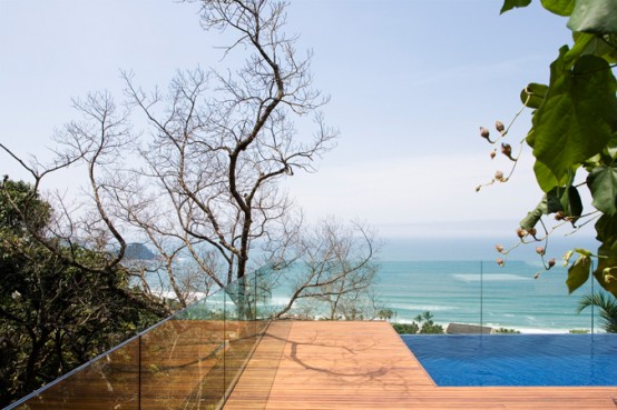 Detached From The Ground House In The Canopy Of Trees