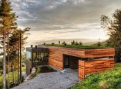 Dramatic Architecture And Interior Of Malbaie V House