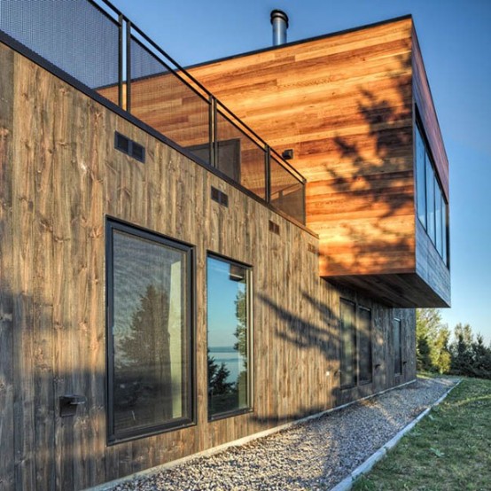 Dramatic Architecture And Interior Of Malbaie V House