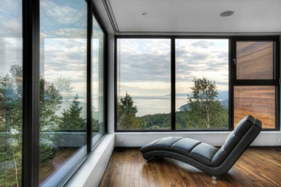 Dramatic Architecture And Interior Of Malbaie V House