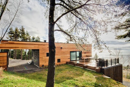 Dramatic Architecture And Interior Of Malbaie V House