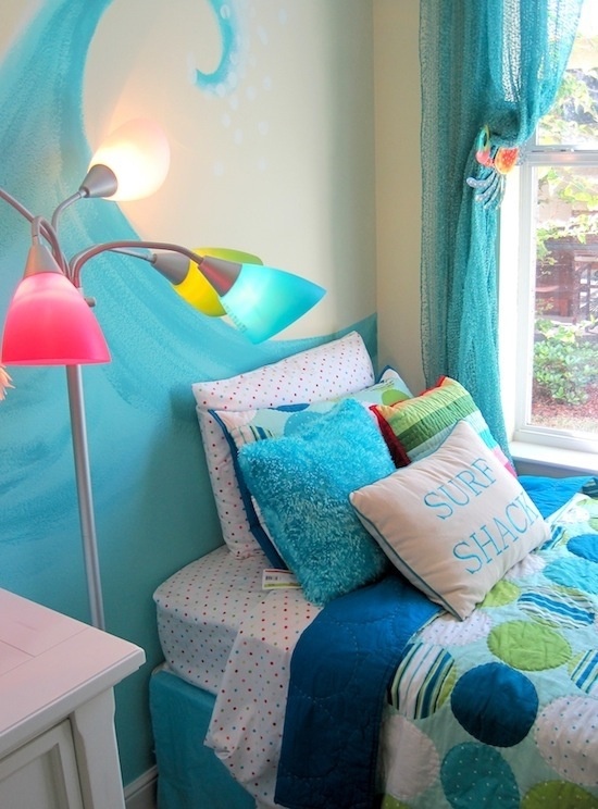 beach theme bedroom themed ocean sea designs dreamy inspired bedrooms rooms fixture light wave painted painting bed digsdigs tour colors
