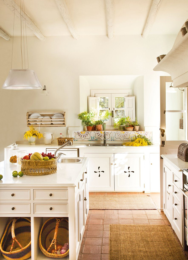 Picture Of easy tips for creating a farmhouse kitchen  17