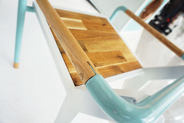 Eccentric Soundbox Desk With A Built In Docking Station