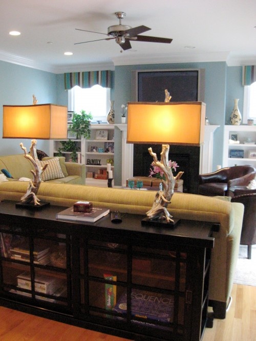 table lamps of driftwood and simple lampshades are amazing for rocking in your beach house, make some yourself