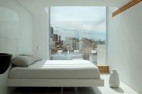 edgy-modern-penthouse-in-white-and-light-colored-wood-5