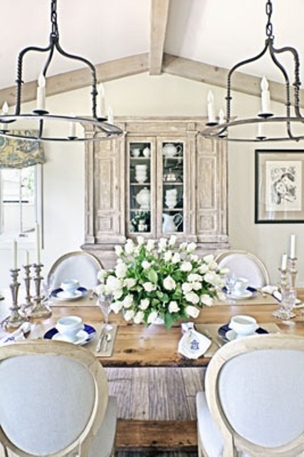 44 Elegant Feminine Dining Room Design Ideas - DigsDigs