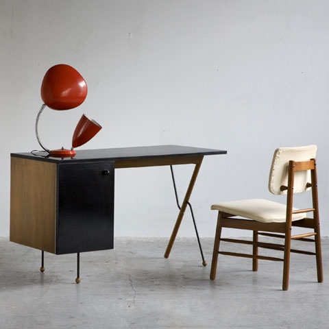 Elegant Mid Century Desk To Get Inspired