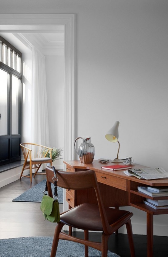 Elegant Mid Century Desk To Get Inspired