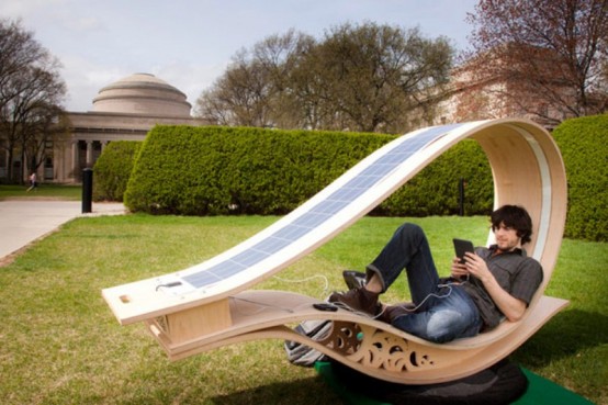 Energy-Effective Lounge Chair To Charge Your Devices