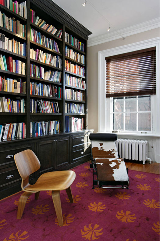 Eye Catchin Colroful Townhouse With Lots Of Patterns In Design