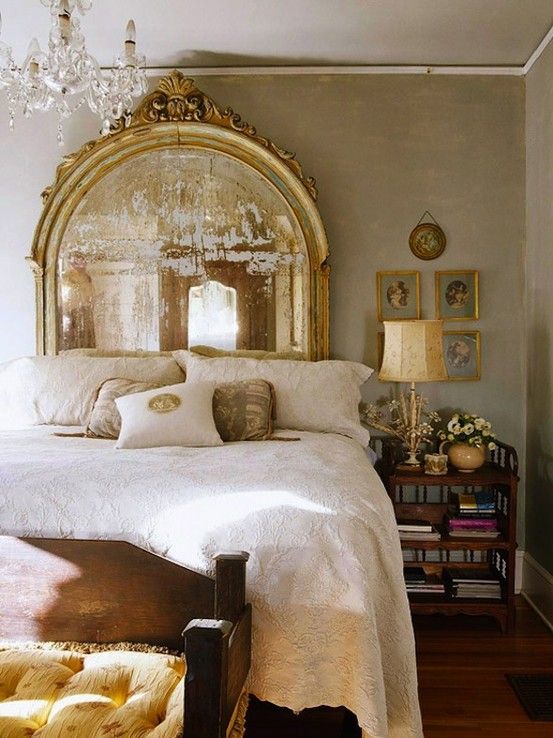 Eye Catching Metallic Home Decor Ideas