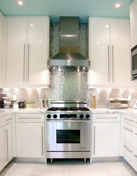 Eye Catching Metallic Home Decor Ideas