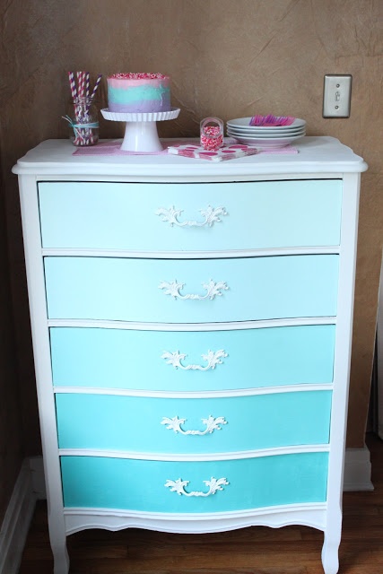 25 Eye Catching Ombre Furniture Pieces, Ombre Dresser Blue