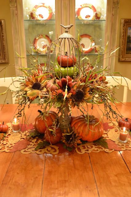 21 Fall Pumpkin Stands For Outdoor And Indoor Décor - DigsDigs