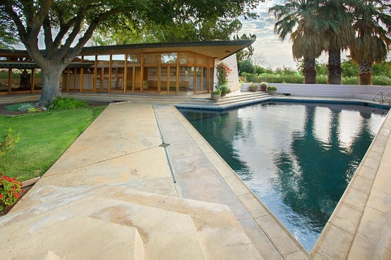 Farm House with Japanese Garden by Frank Lloyd Wright