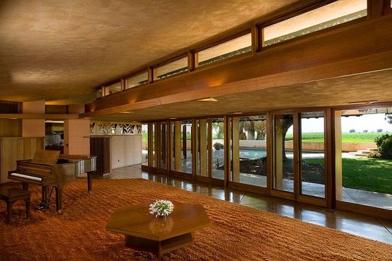 Farm House With Japanese Garden