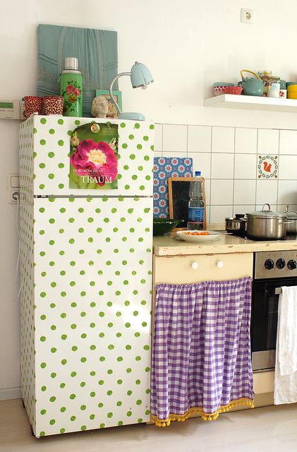 Fun And Bright Polka Dot Home Decor Ideas