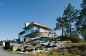 Functional Minimalist House For Large Family