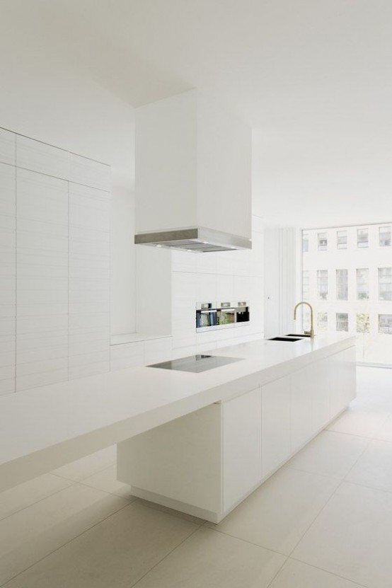 When functionality meets aesthetics  Minimalist kitchen design – Breeze  Interiors