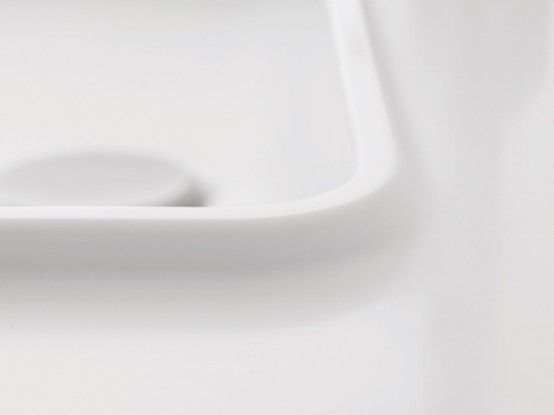 Functional Minimalist White Bathroom Furniture