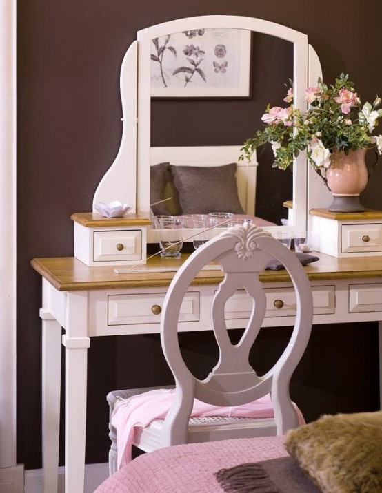 Girlish Pink And Chocolate Bedroom