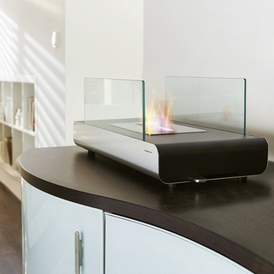 Glass Fireplaces To Watch The Fire From All Angles