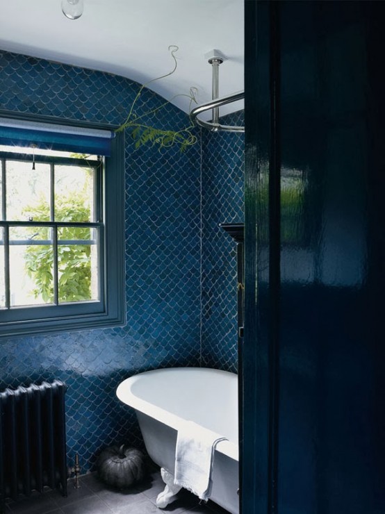 Gorgeous And Eye Catching Fish Scale Tiles Décor Ideas