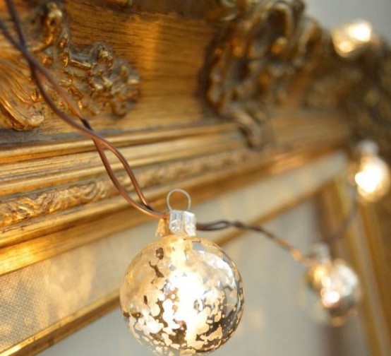 Gorgeous Indoor Decor Ideas With Christmas Lights