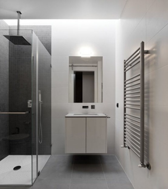 Gorgeous Minimalist House With A Light Interior