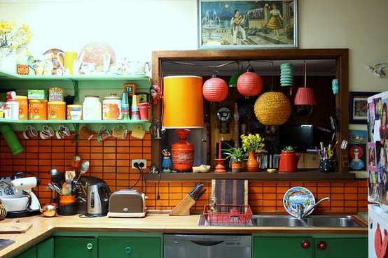 https://www.digsdigs.com/photos/happy-colorful-kitchen.jpg