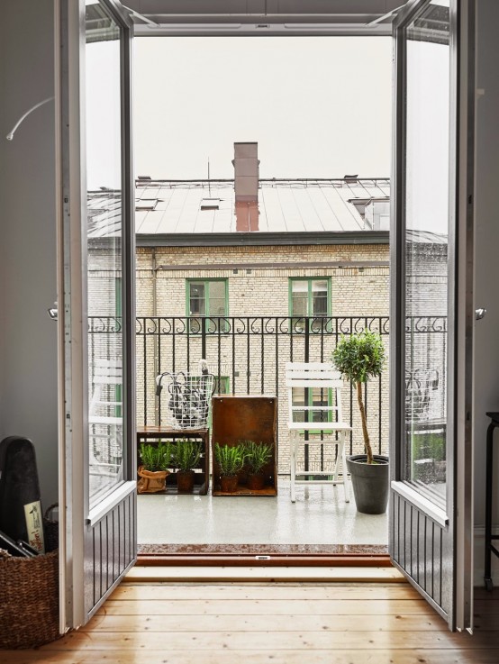 Harmonious Scandinavian Apartment With Musical Instruments In Decor