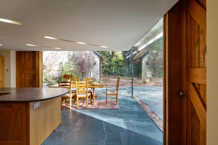 Historical English Cottage With A Cantilevered Glazed Extension