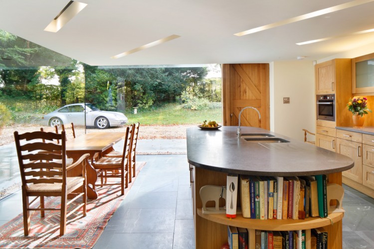 Historical English Cottage With A Cantilevered Glazed Extension