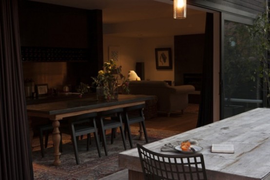 Home With A Country Feel In Dark Shades
