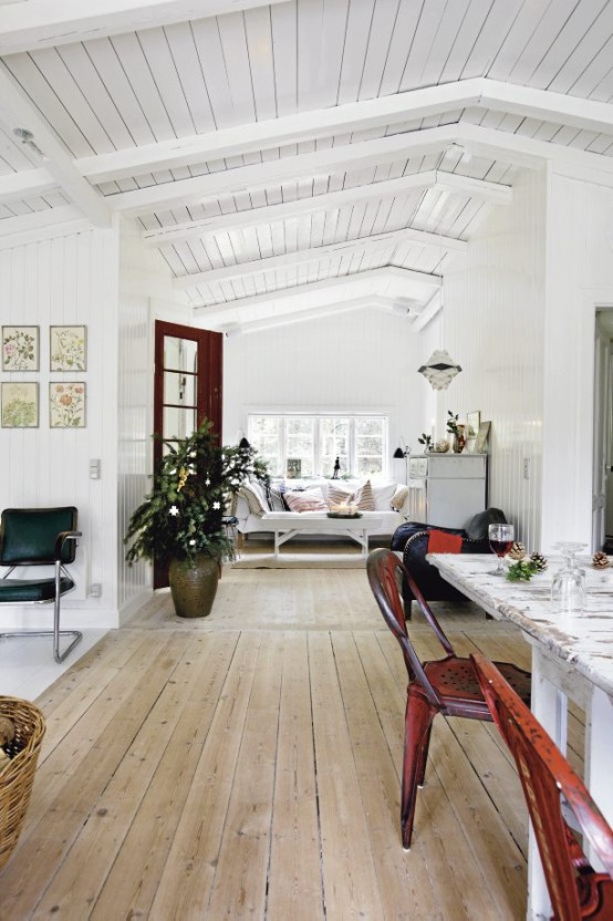 House In Scandinavian Minimalism With Vintage