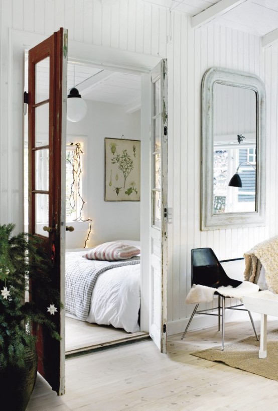 House In Scandinavian Minimalism With Vintage - DigsDigs