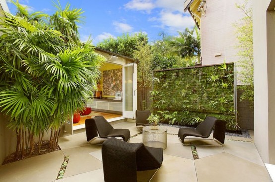 Contemporary Green House in the Centennial Park