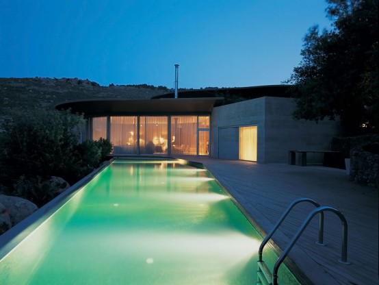 House With A Pool On The Roof