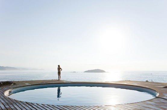 House With A Pool On The Roof