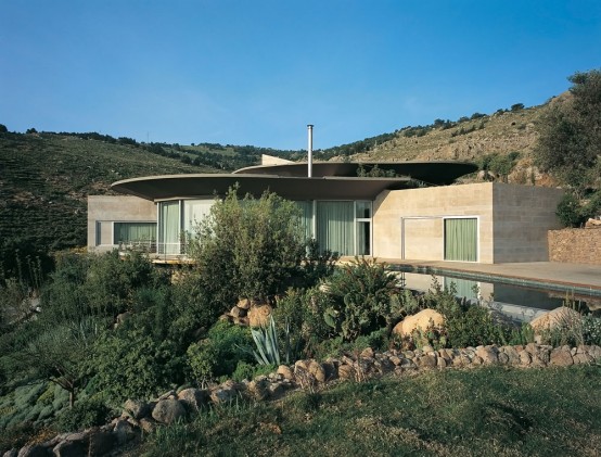 House With A Pool On The Roof