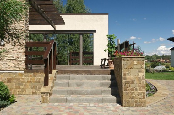 House With Cool Territory