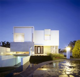 House With Two Courtyards