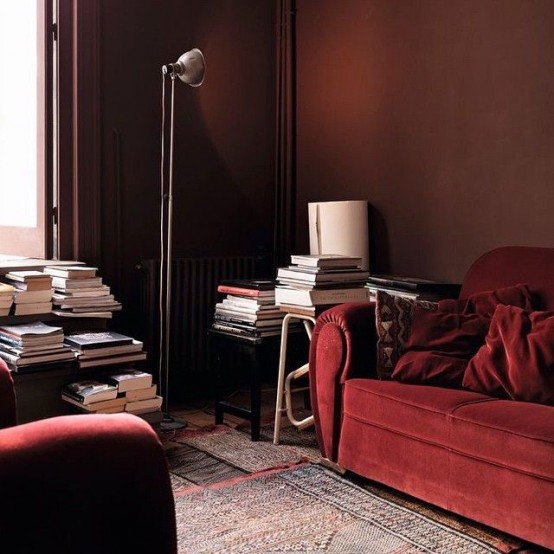 How To Accentuate Your Living Room With Marsala Ideas