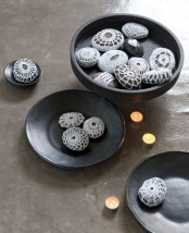 How To Incorporate Pebbles Into Your Home Decor