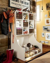 how-to-organize-all-your-pet-supplies-comfortably-ideas-4